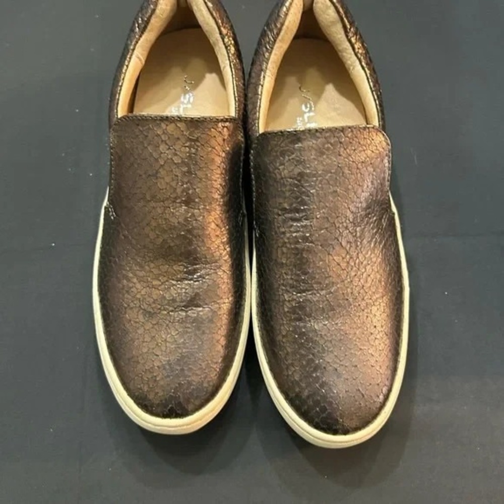 J/Slides NYC Bronze Metallic Embossed Leather Slip-On Loafers Sz 6 Statement